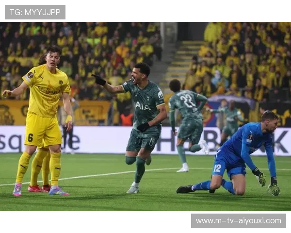 曼联锁定热刺,继续冲击英超争冠 曼联锁定热刺,继续冲击英超争冠